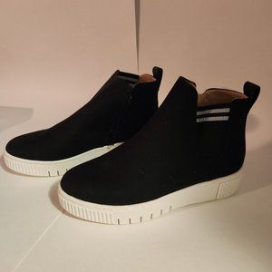 SOUL Naturalizer Women's Taffy High Top Bootie